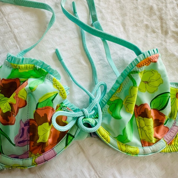 Savage X Fenty Flower Power Print FREE SPIRIT FLORAL UNLINED PLUNGE BRA - Picture 3 of 7